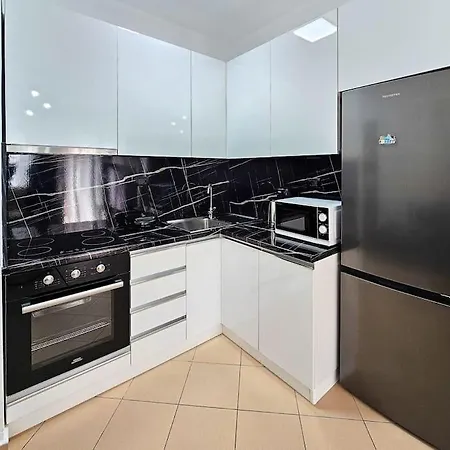 Apartment Lovely In